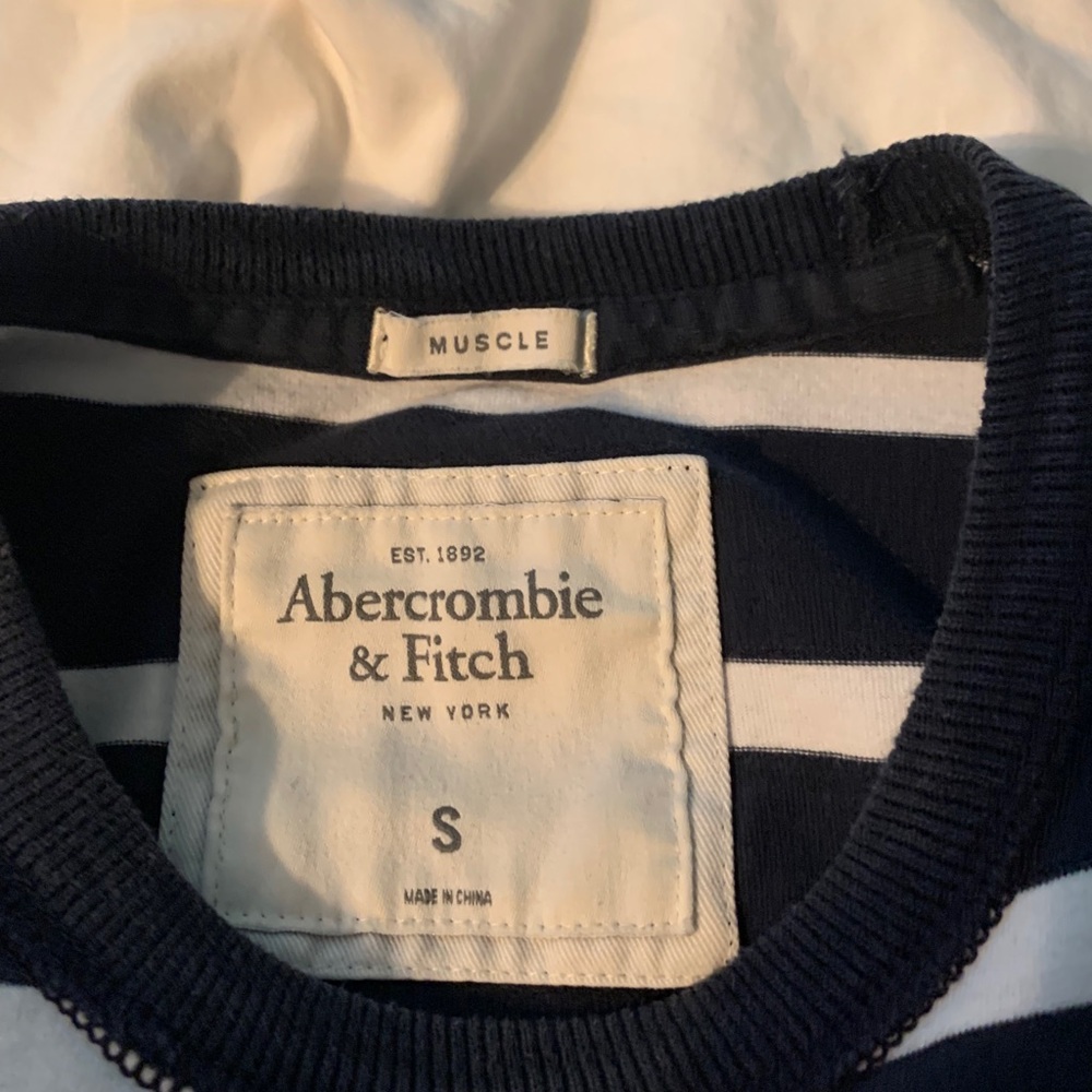 Abercrombie Fitch men’s shirt - Picture 3 of 3